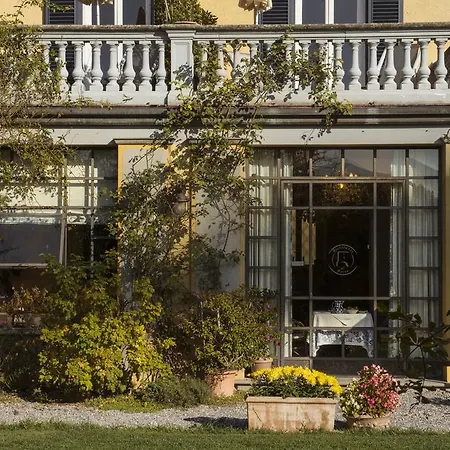Bed & Breakfast Al Porto Di 3*