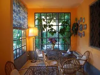 Al Porto Di Bed & Breakfast 3*