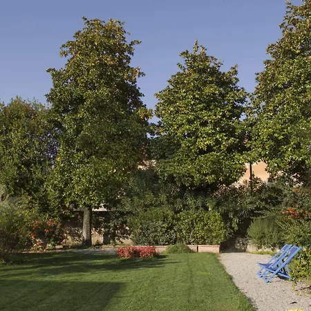 Al Porto Di Bed & Breakfast 3*
